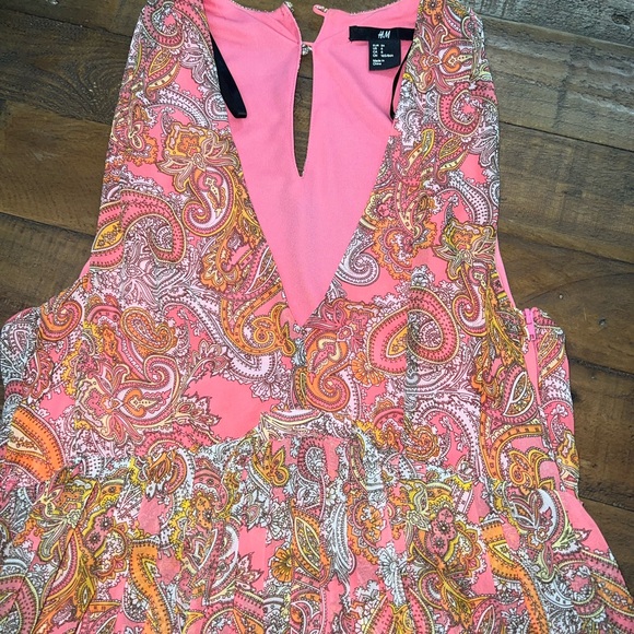 H&M pink paisley print dress - Picture 4 of 4